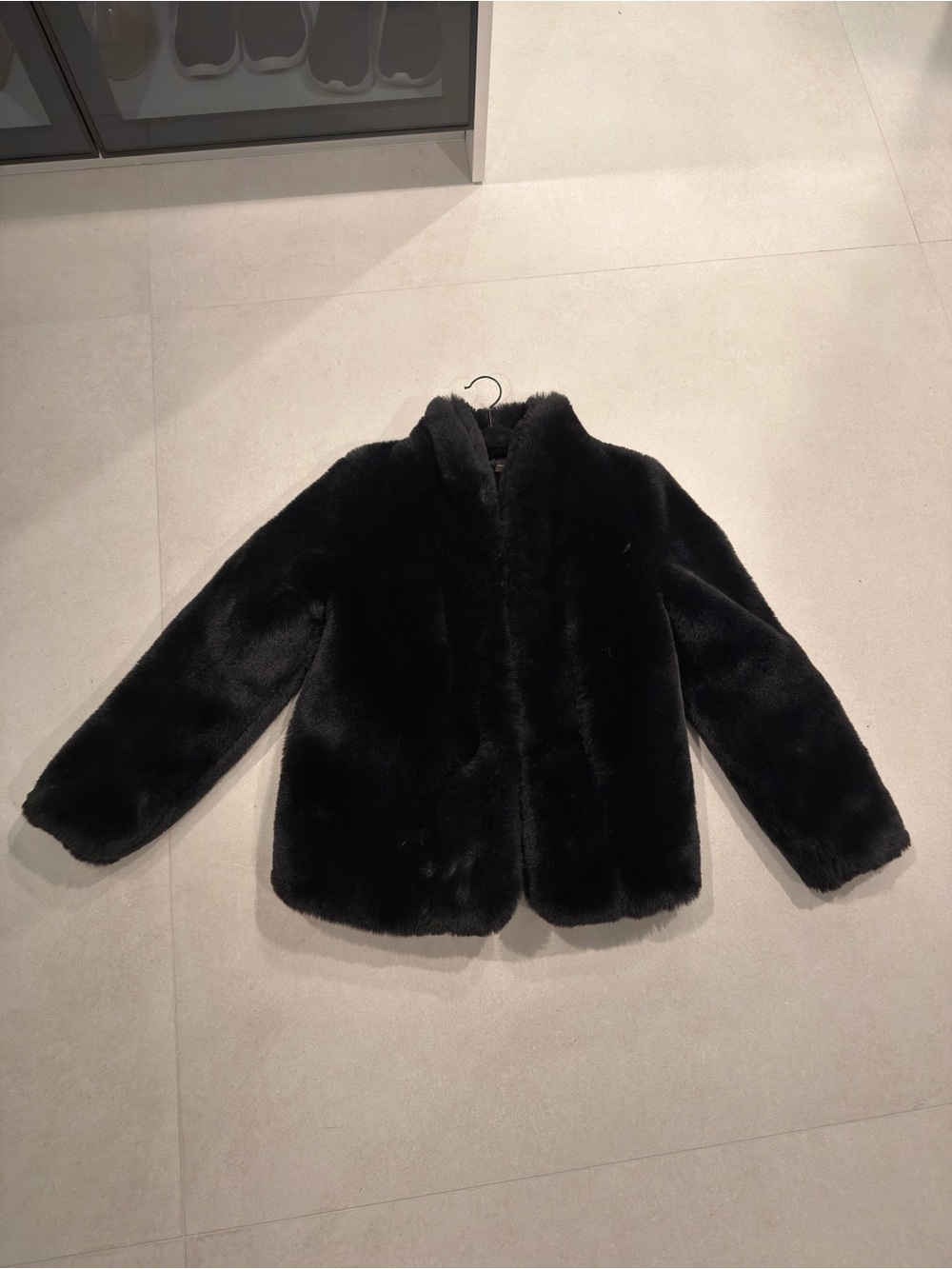 Tahari black faux fur jacket coat